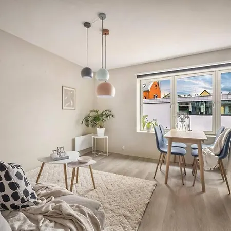 New Couples Apartment In The Heart Of Bergen Exterior photo